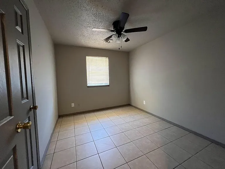 3313 Neighbors Ln — Photo 5