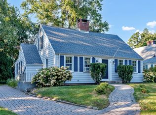 624 Fern St, West Hartford, CT 06107
