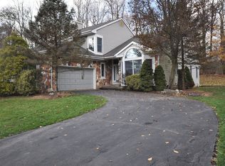 14 Boxwood Dr, Princeton, NJ