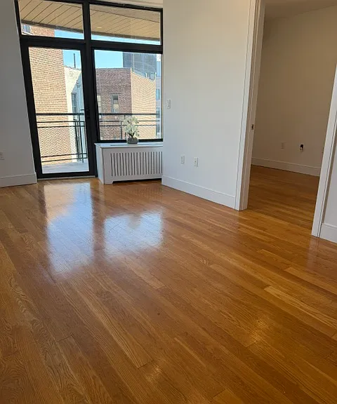 29-11 12th St #4Z — Photo 12