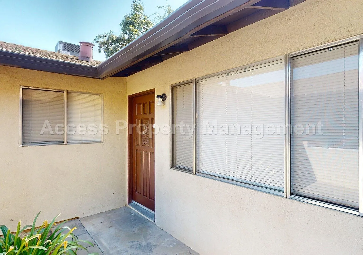 2 bed, 980 sqft, $1,770 — Photo 2