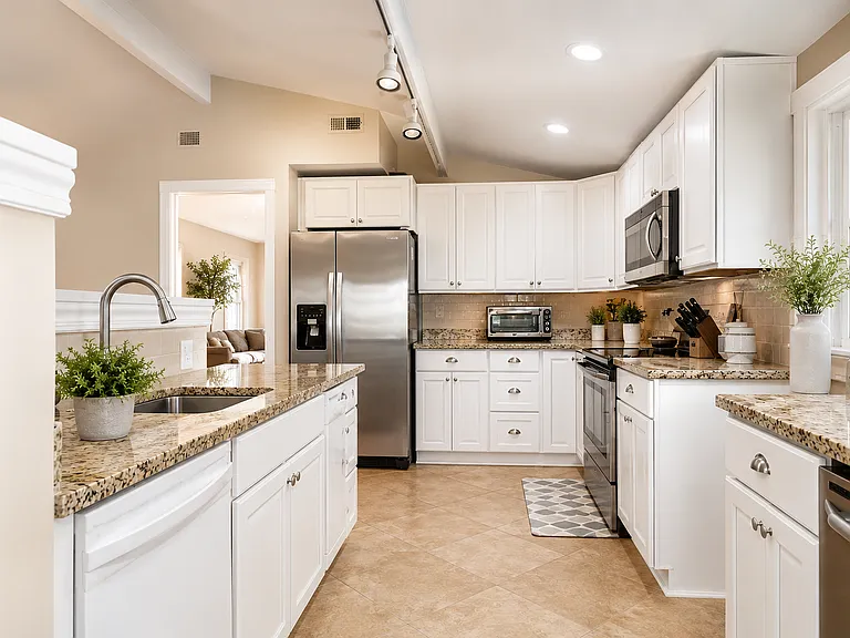 5763 Baja Dr — Photo 4