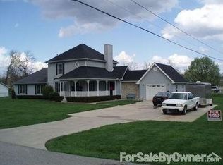 18 Meadowbrook Dr, Stanton, KY 40380