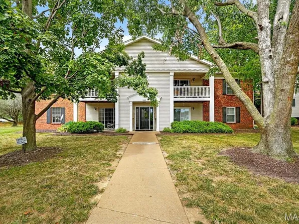 5265 Cricket Glen Ct APT A, Saint Louis, MO 63129