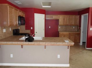 4135 E Hillcrest Ave, Visalia, CA