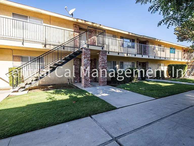 5103 Appleblossom Dr. — Photo 2