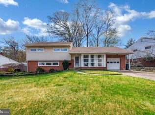 1104 Parkside Dr, Wilmington, DE 19803