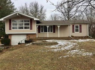 845 Mullanphy Rd, Florissant, MO 63031