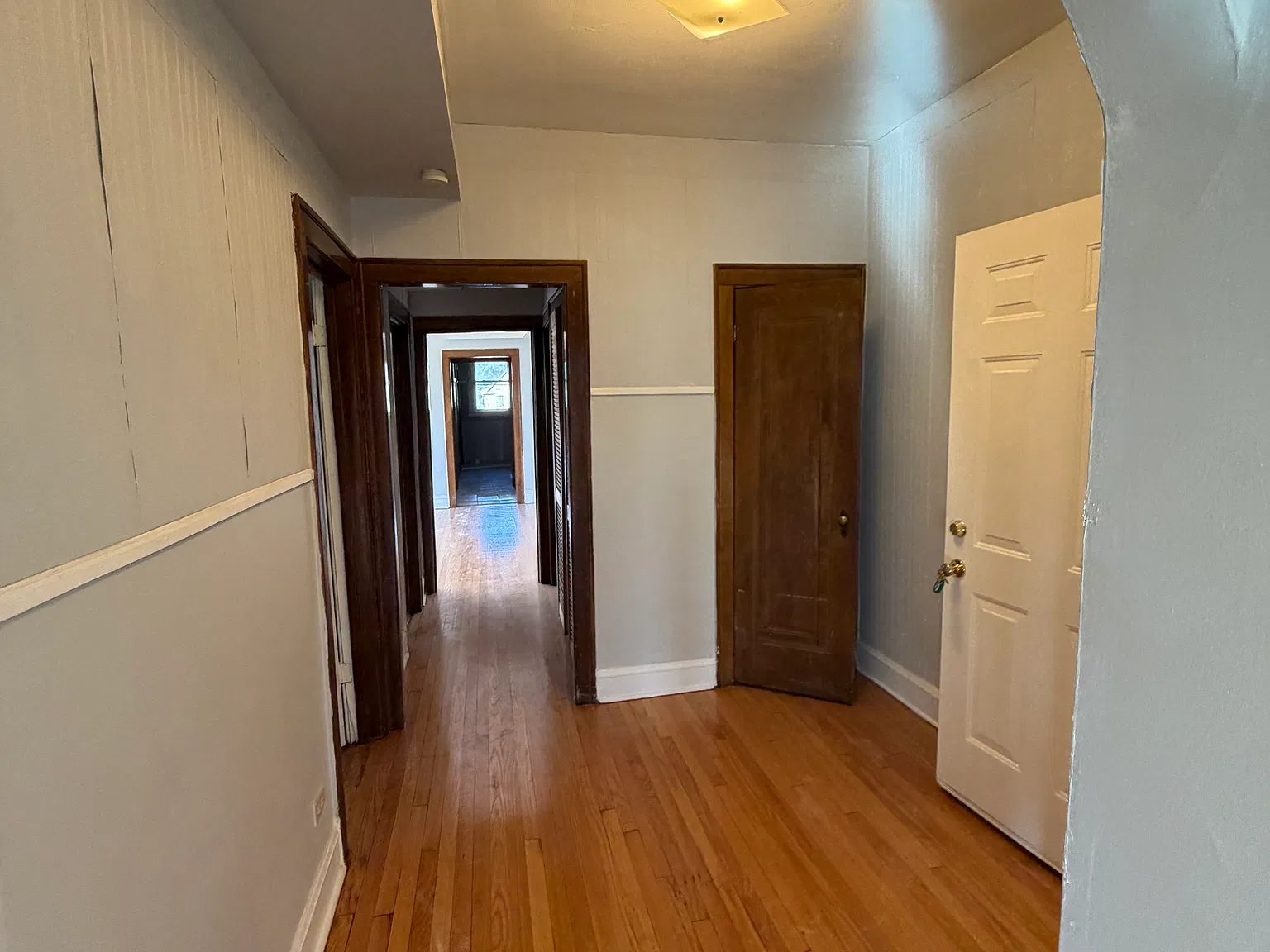 3 bed, 1200 sqft, $1,800 — Photo 3