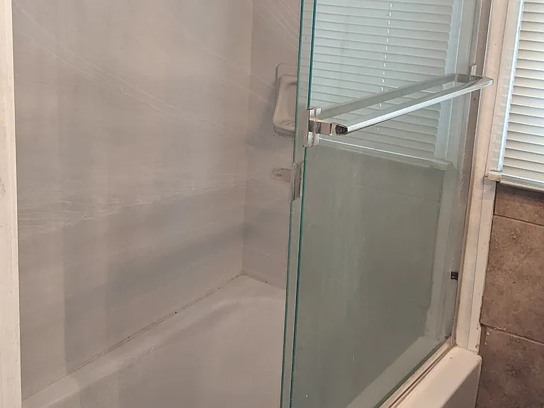 5 - Bathroom v2