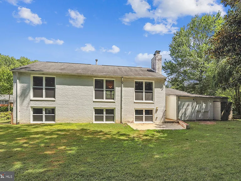 6916 Southridge Dr — Photo 48