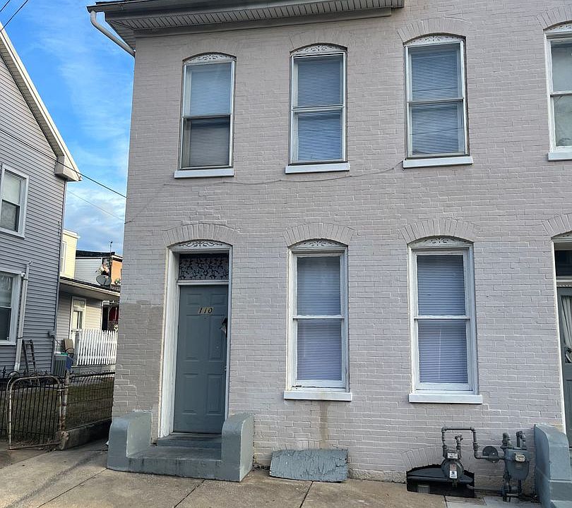 1st image of 110 East Ave #110
