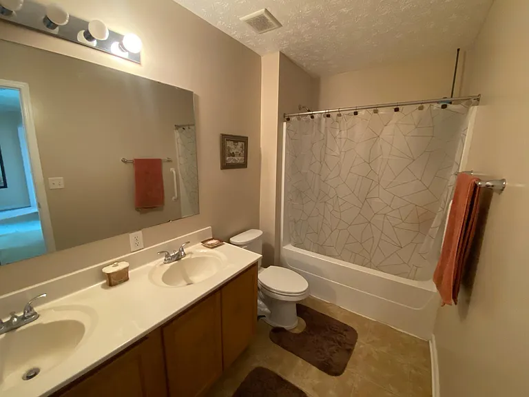 Shawnee Ridge Dr — Photo 7