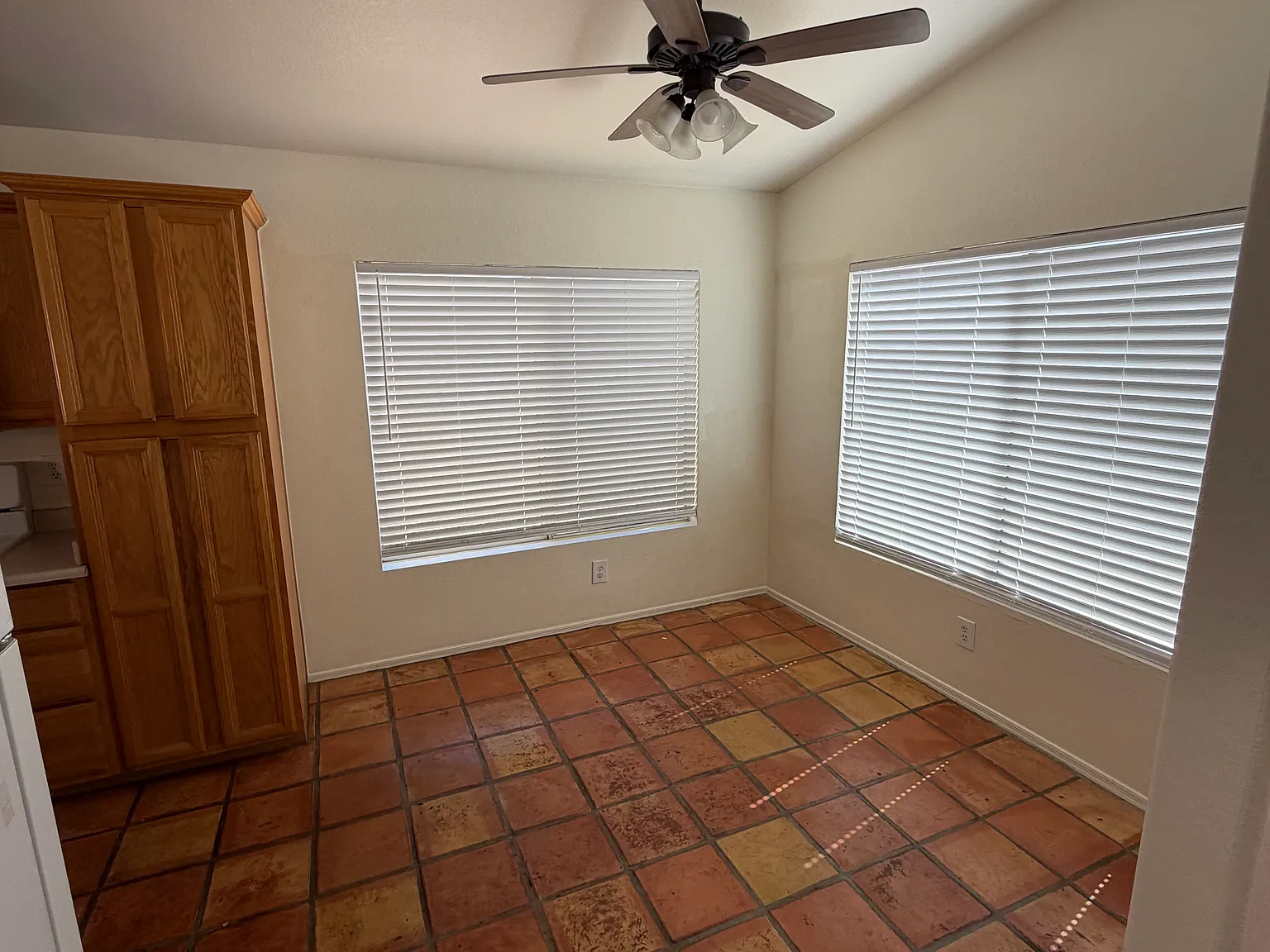 3 bed, 1262 sqft, $2,100 — Photo 4