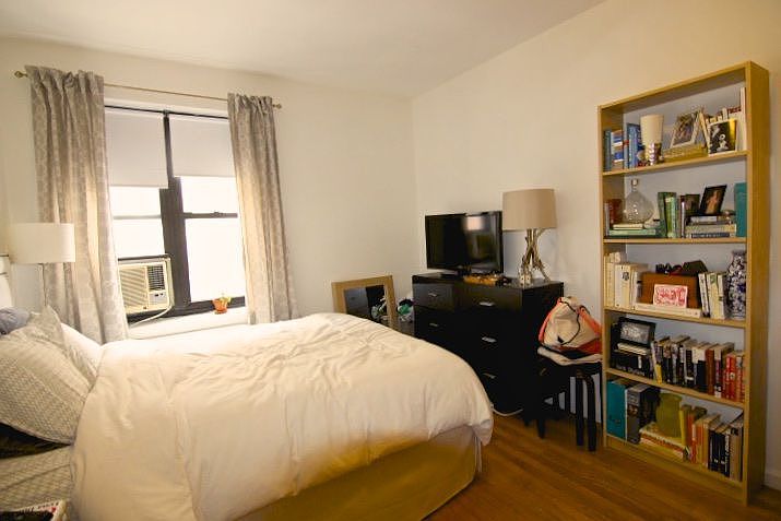 2nd image of 312-320 W 23rd St #3H