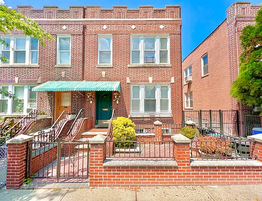 Rented by Amorelli Realty | media 16