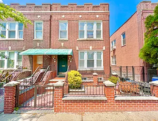 Rented by Amorelli Realty