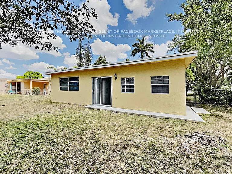 8760 Johnson St — Photo 21