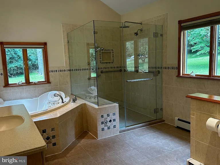 4 Smedley Dr — Photo 33