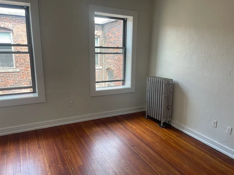 620 Columbia Rd #5 — Photo 10