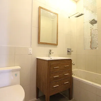 Rented by Nooklyn NYC LLC | media 11