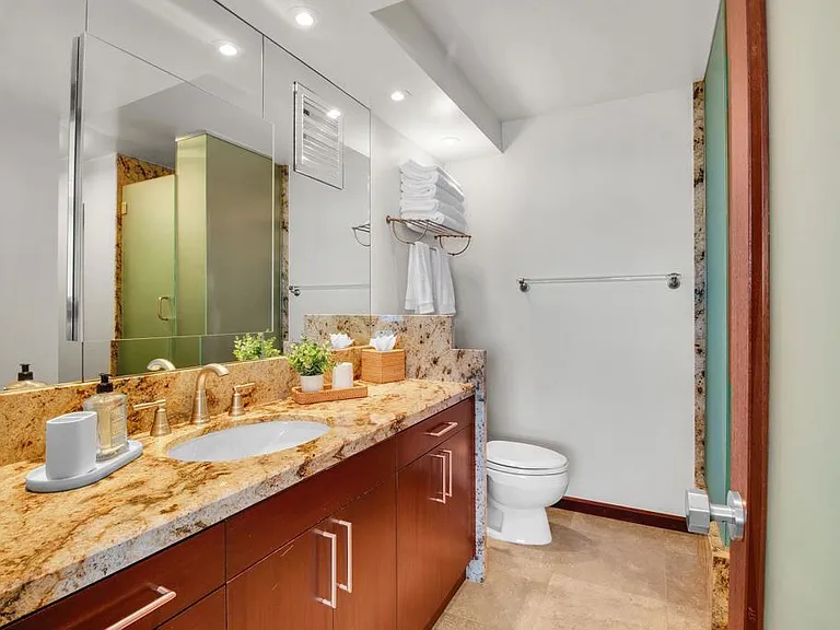 1760 Avenida Del Mundo #406 — Photo 16