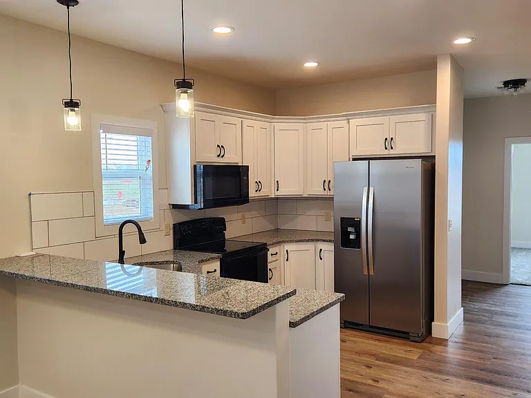 2760 Crystal Lake Dr — Photo 5