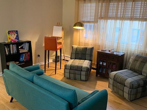 2nd image of 426 S Lombard Ave APT 204