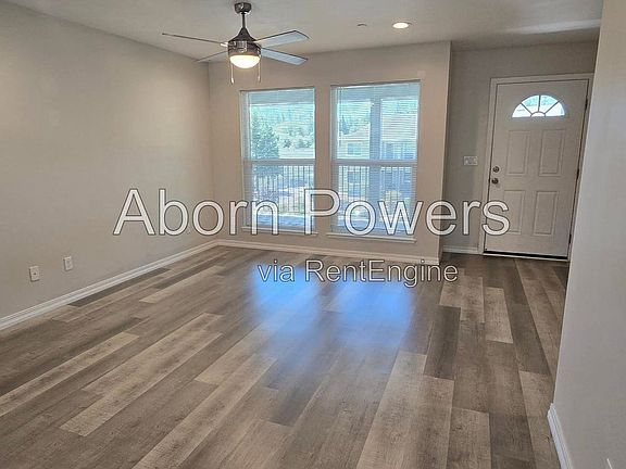 2nd image of 575 Racquet Way #C
