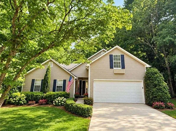 164 Flagman St, Dawsonville, GA 30534