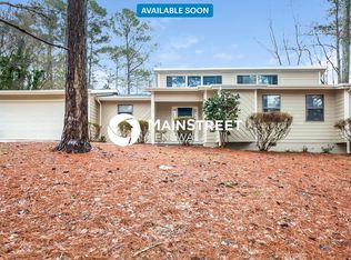 591 Mary Erna Dr, Fairburn, GA 30213