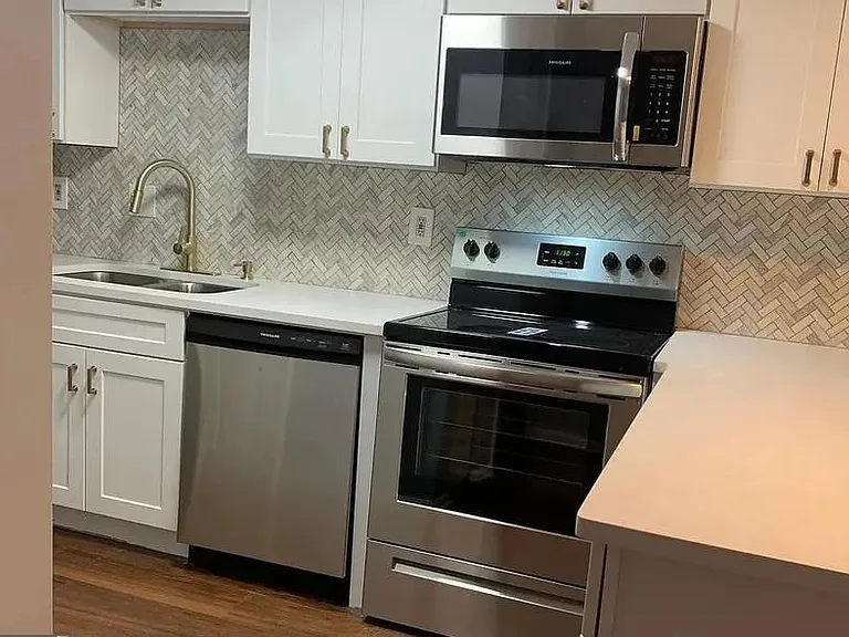 199 14th St NE #210 — Photo 11