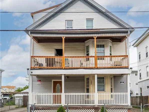 137 Harrison St, Pawtucket, RI 02860