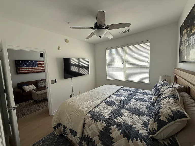 3000 Vanderbilt Pl #322 — Photo 21