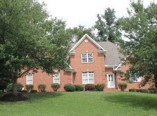 206 Windstone Blvd, Powell, TN 37849