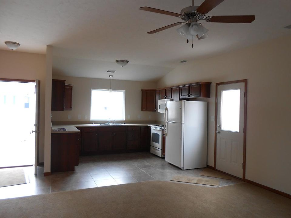 524 Grainfield St, Manhattan, KS 66502 Zillow