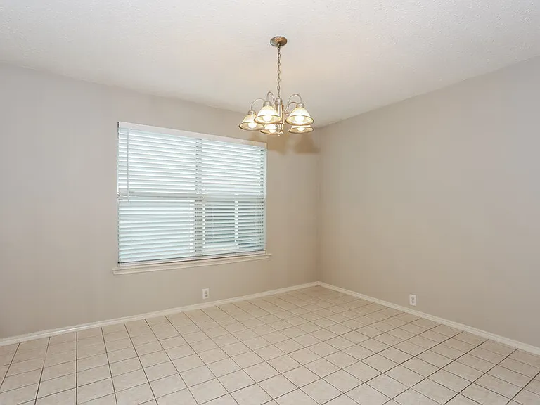7005 Edmundson Dr — Photo 5