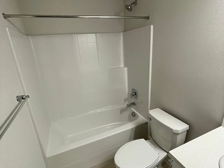 12979 SW Meadbrook Ln — Photo 32