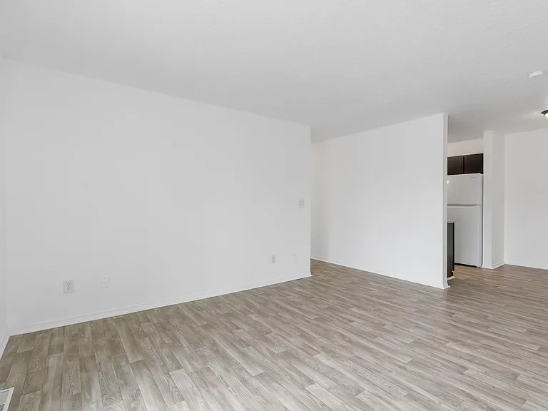722 Brett Cir — Photo 10