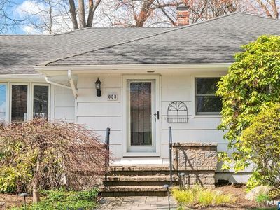 833 Koman Dr, Paramus, NJ, 07652