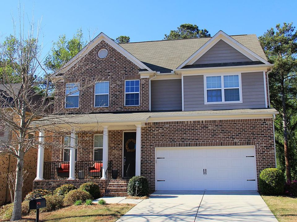 Single family home in desirable Danbury Parc!