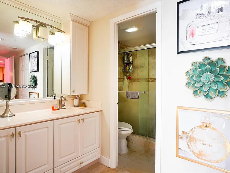 11111 Biscayne Blvd #20E — Photo 12