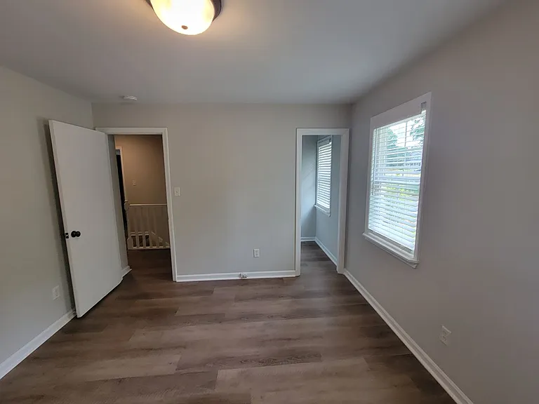165 Ashley Cir — Photo 21