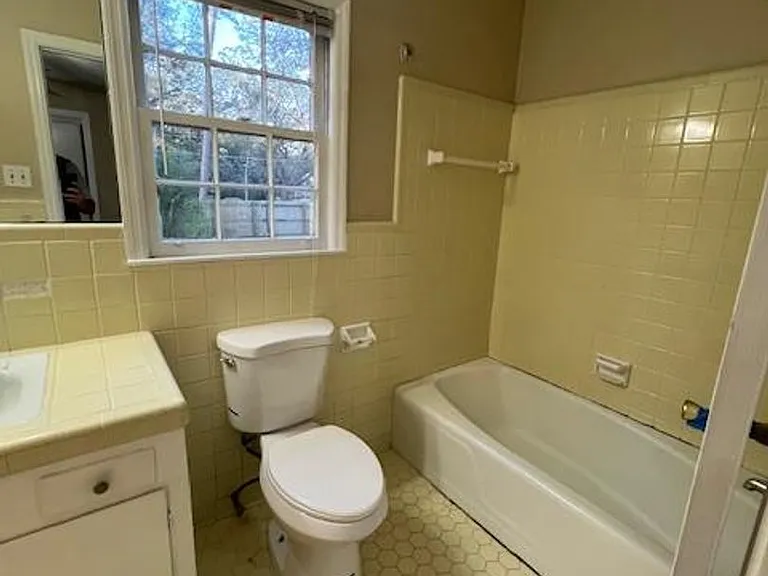407 Northfield Rd — Photo 12