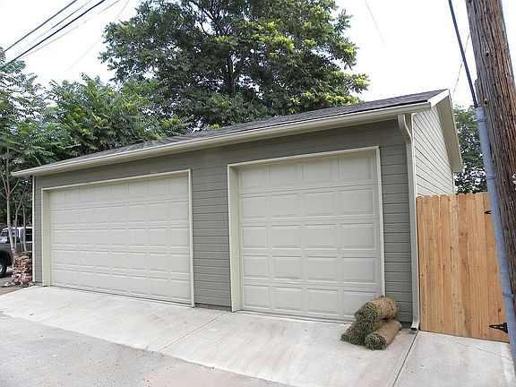 3 Car Garage