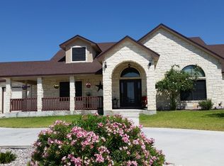 308 El Lago Camino, Del Rio, TX 78840