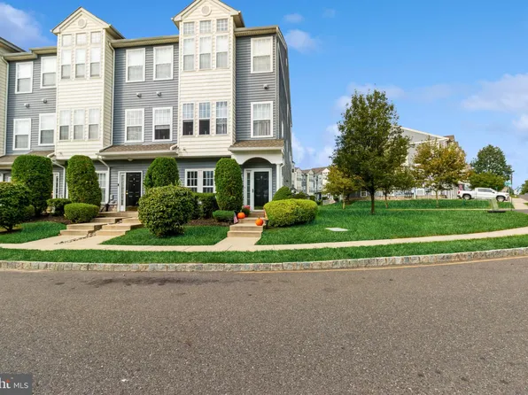 23 Shad Ct, Delanco, NJ 08075