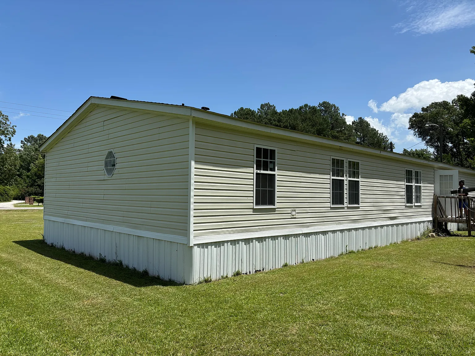 3 bed, 1800 sqft, $1,750 — Photo 2