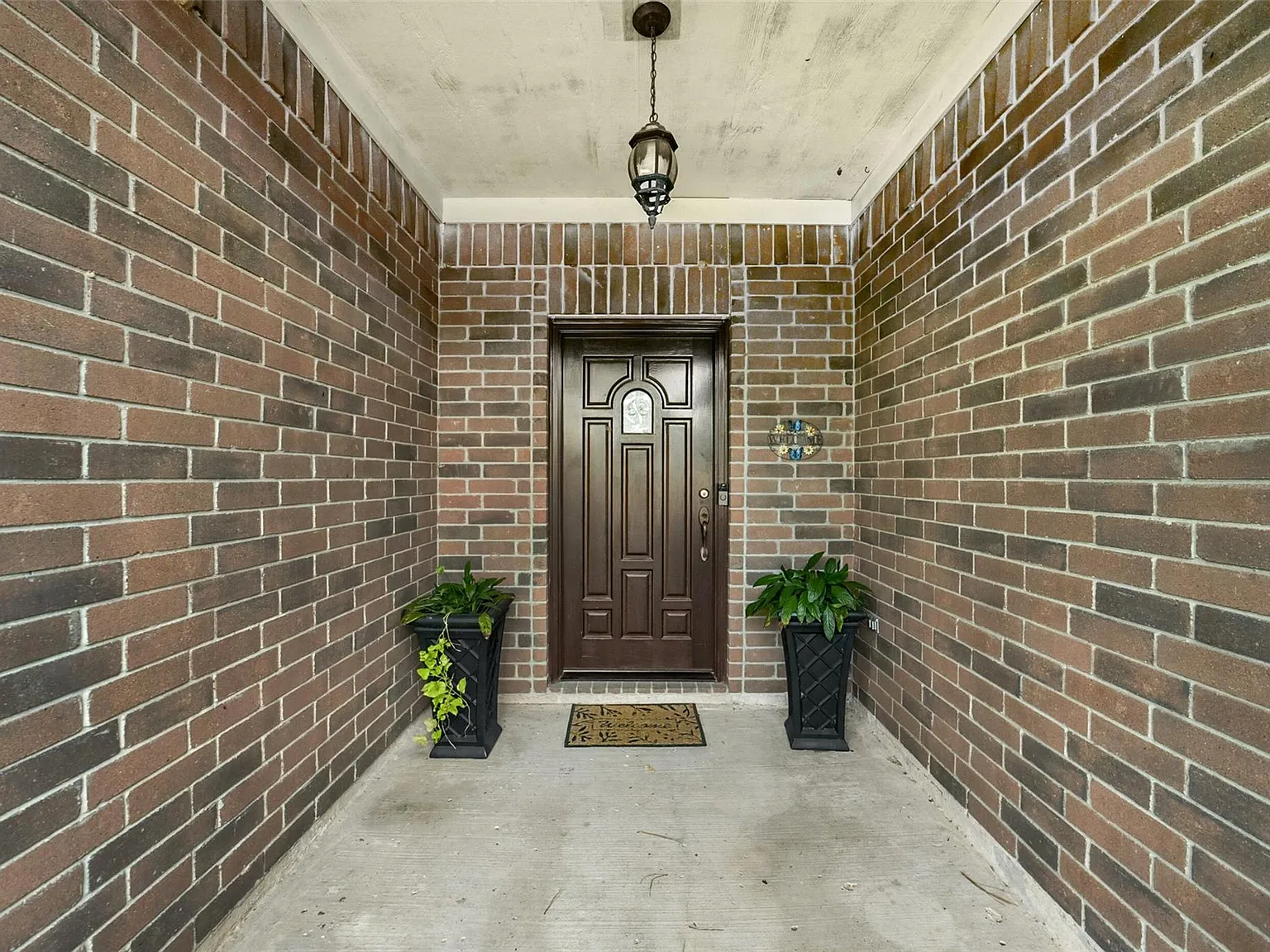 3 bed, 2.0 bath, 1653 sqft, $2,100 — Photo 4