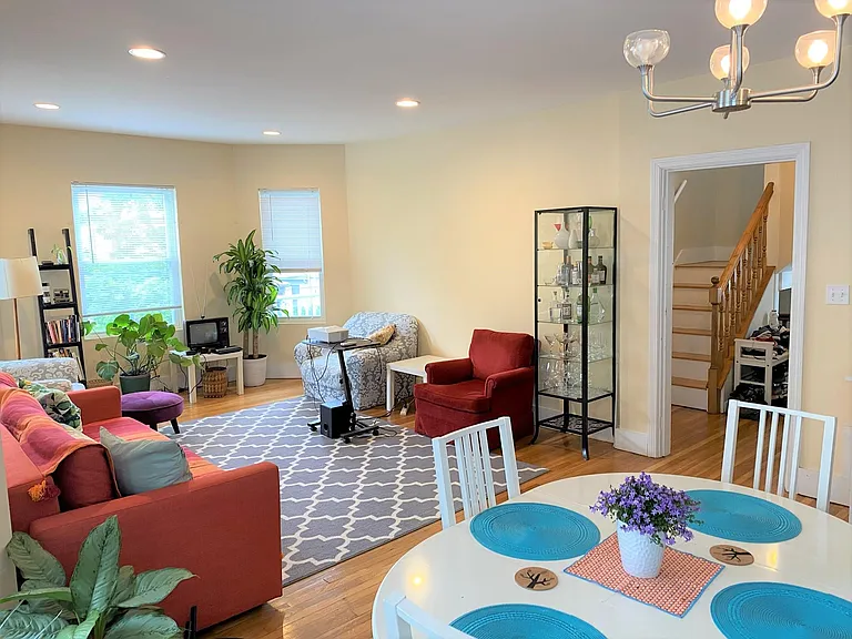 36 Burnside Ave #2 — Photo 11